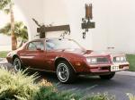 Pontiac Firebird Esprit 1977 года